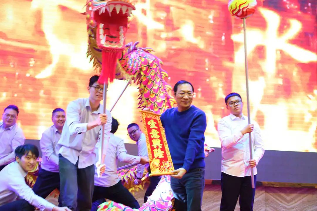 金虎迎新·領跑2022 | 集團年度總結會暨新年晚會完美落幕！(圖16)