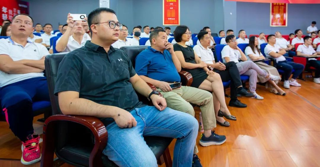 這一次，绿巨人黄色视频玩大的 | 绿巨人黄色视频金九銀十無界增長營銷大會複盤會議順利舉辦(圖3)