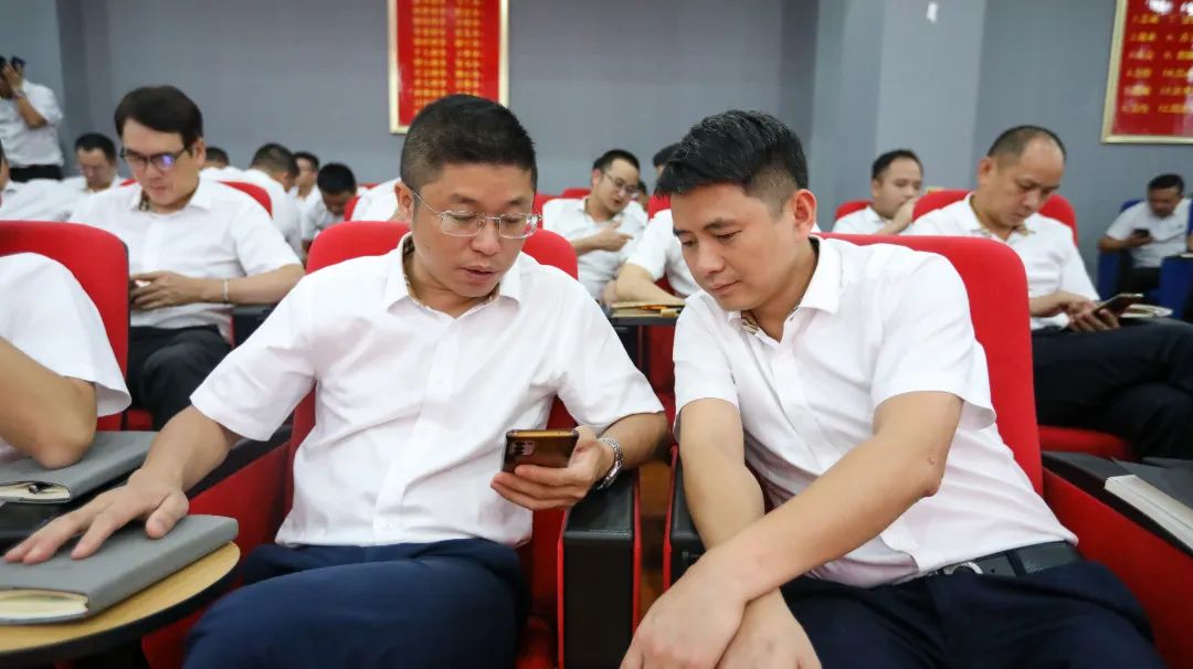 這一次，绿巨人黄色视频玩大的 | 绿巨人黄色视频金九銀十無界增長營銷大會複盤會議順利舉辦(圖13)